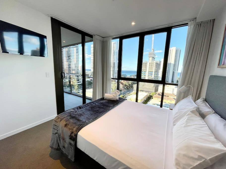 Broadbeach Apartment Level 10 With Beach Views 골드코스트 외부 사진
