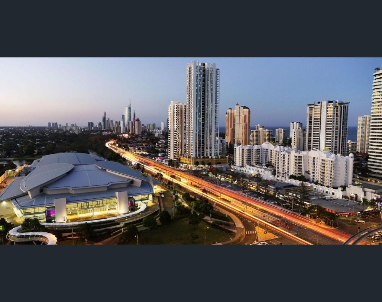 Broadbeach Apartment Level 10 With Beach Views 골드코스트 외부 사진