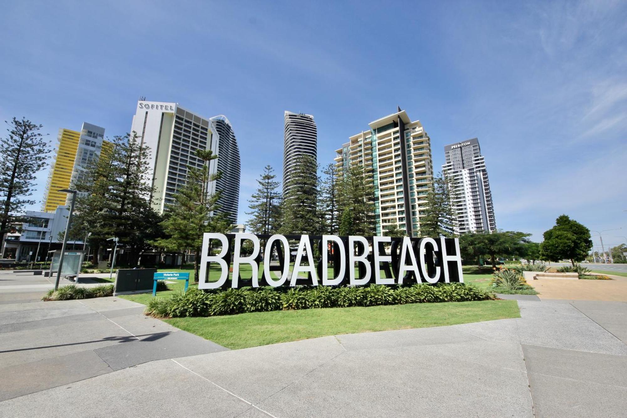 Broadbeach Apartment Level 10 With Beach Views 골드코스트 외부 사진